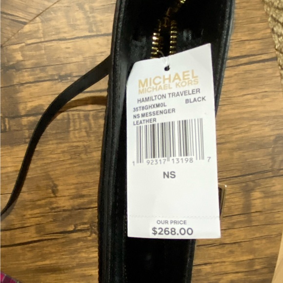 NWT Michael Kors Genuine Saffiano Leather Padlock Crossbody Bag - Picture 7 of 11